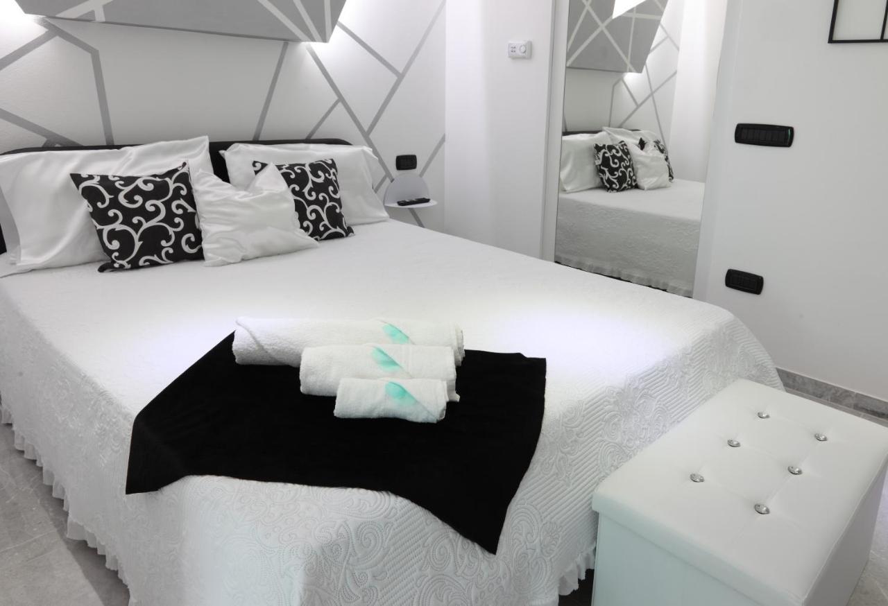 Isademar Bed and Breakfast Santa Teresa Gallura Buitenkant foto